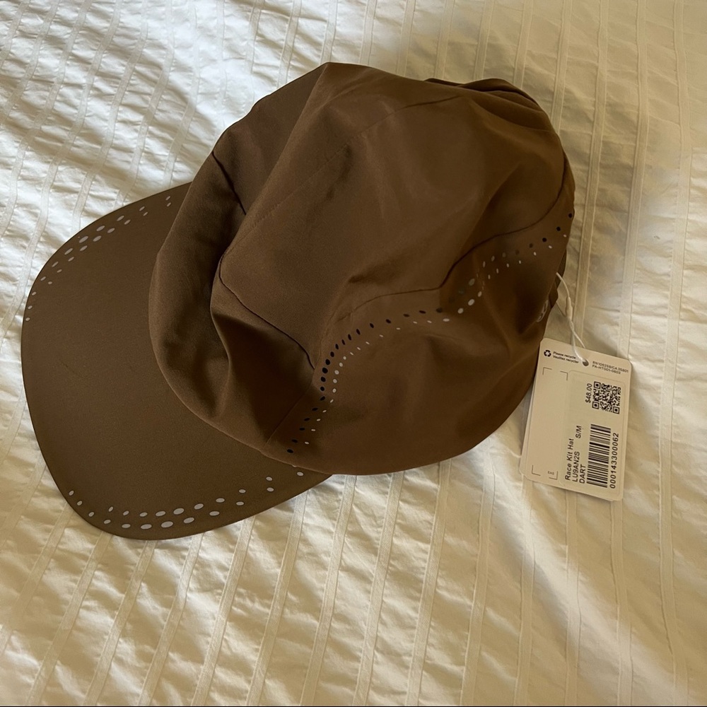 S/M Lululemon Race Kit Hat, Artifact color NWT